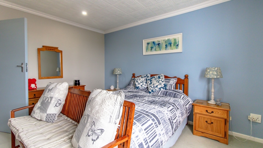 4 Bedroom Property for Sale in Yzerfontein Rural Western Cape